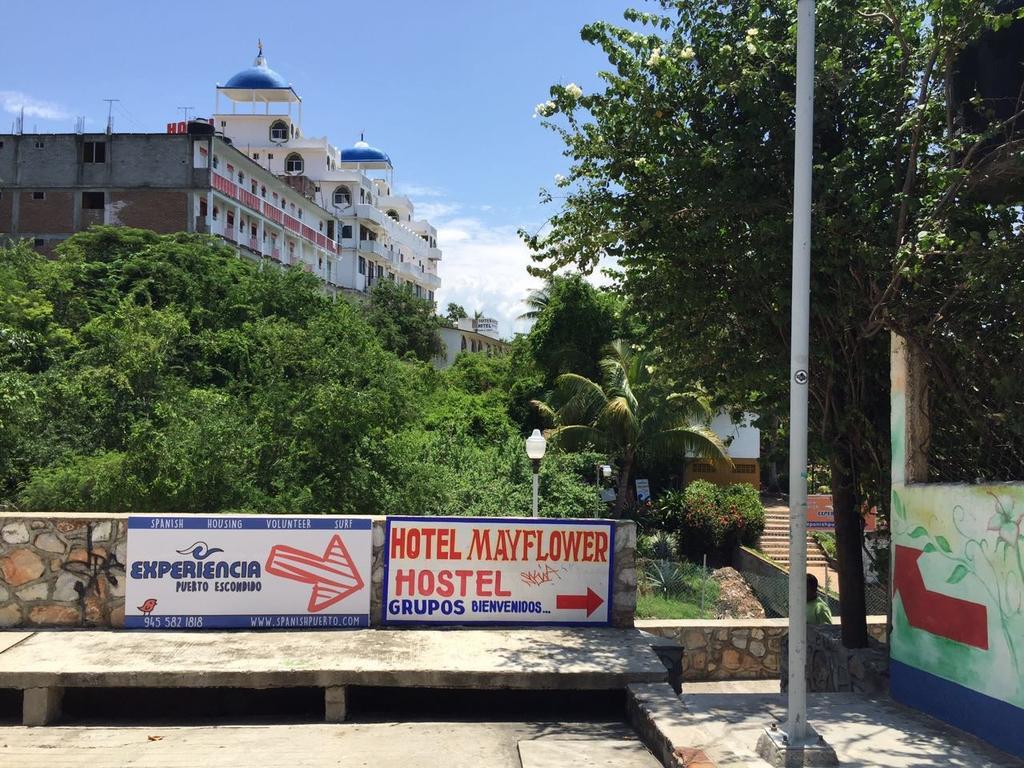 Hotel Mayflower Puerto Escondido  Exteriör bild