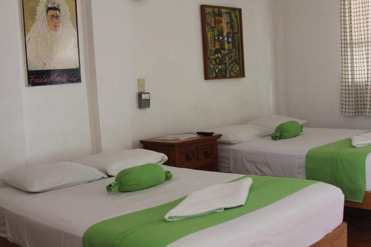 Hotel Mayflower Puerto Escondido  Exteriör bild