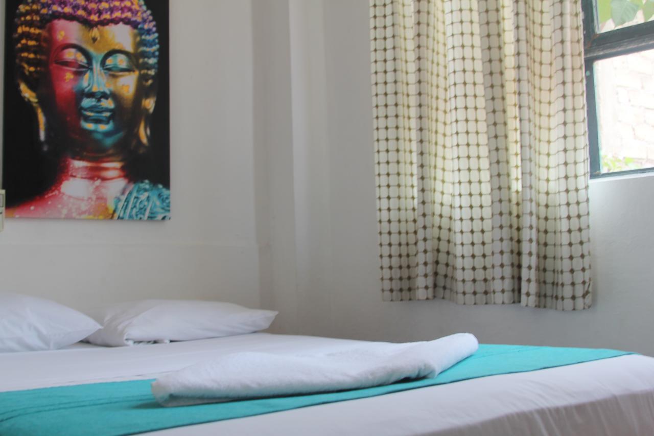 Hotel Mayflower Puerto Escondido  Rum bild