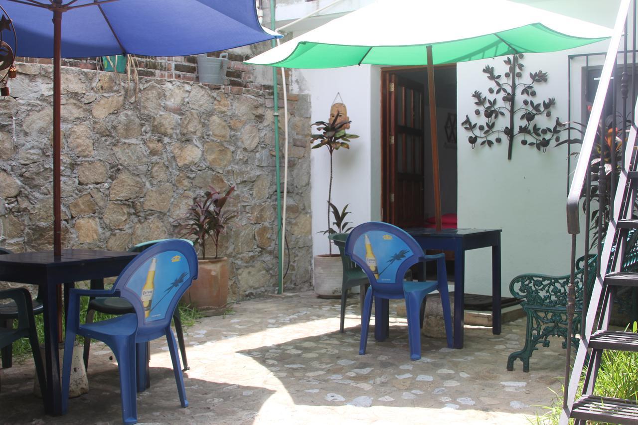 Hotel Mayflower Puerto Escondido  Exteriör bild